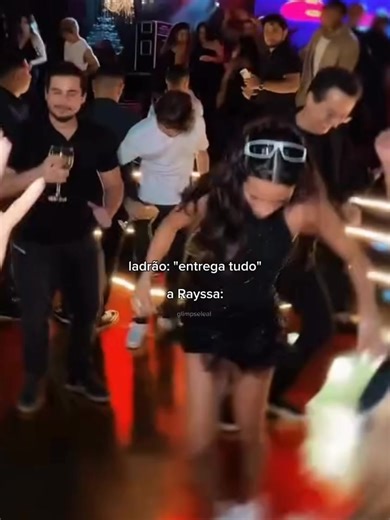 Rayssa Entendeu o Recado na Sua Festa