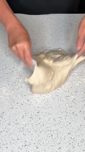 145 reactions | That time of year when the temperatures change so your bulk fermentation time changes too. #sourdough #bulkfermentation #sourdoughshaping #homemade | Macro_miranda | Facebook