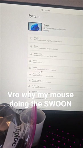 WHY MY MOUSE DOING THE SWOON #deltarune #memes