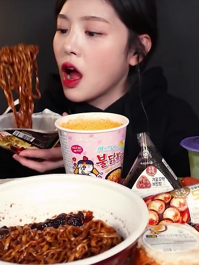 Korean Convenience Store Food Mukbang with Boki | ASMR Eating