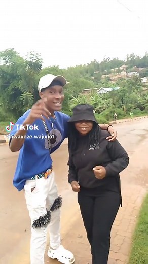 JUWAYEZE WA JUNO TV 🇷🇼🎤 (@juwayeze.wajuno)’s videos with original sound - 💞🇷🇼Mr romantic 💕🇷🇼