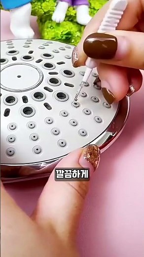 스마트폰 충전 단자 먼지로 충전 안 될 위험 심각⚠️