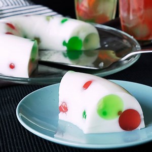 2.4M views · 17K reactions | Raindrop Jello Cake Written recipe: https://taste.md/2iJZ1pD | Tastemade | Facebook