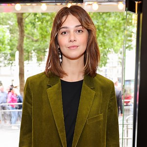 Everything I Know About Love’s Emma Appleton Is Ready for the Rom-Com Revolution