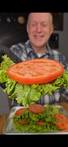 Toss Up A Storm With Spongebob's Seaworthy Salad!🥗 #spongebobsquarepants #spongebob #salad #krabbypatty #mrkrabs #squidward #spongebobmeme #krustykrab #bikinibottom #nickelodeon #fyp | Fred YT