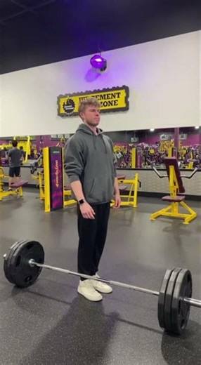 Deadlift 💀 Ego lift gone wrong — Lunk alarm + sign says it all