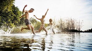 Où aller se baigner en Belgique : lacs, rivières, étangs ? Voici nos bons plans ! - RTBF Actus