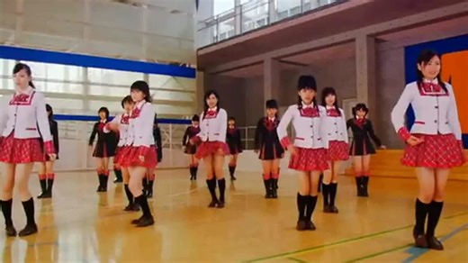 AKB48「スカート、ひらり」2006