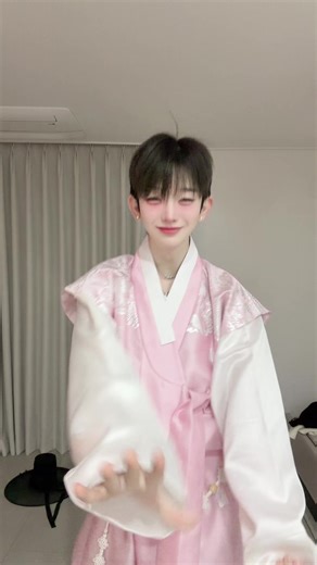새해 복 많이 받으세요! 한복과 함께하는 새해