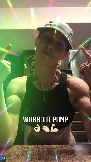 Grandma Guns: 56-Year-Old Shatters Stereotypes with Ripped Biceps! 💪👵"