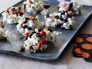 Halloween Popcorn Treats