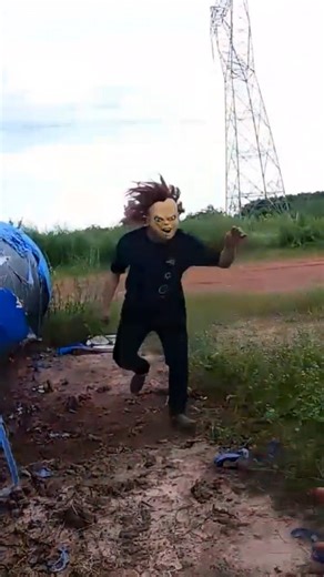 Parkour Escaping chucky scazy #escape #shorts #parkour #video