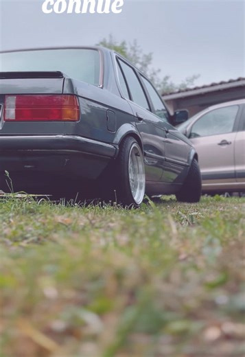Faut la faire revenir cette époque !! #goldenera #vintagecar #vintage #bmw #e30 Toujours aussi belle ta voiture @Isabelle Brissaud 🥰🥰❤️❤️