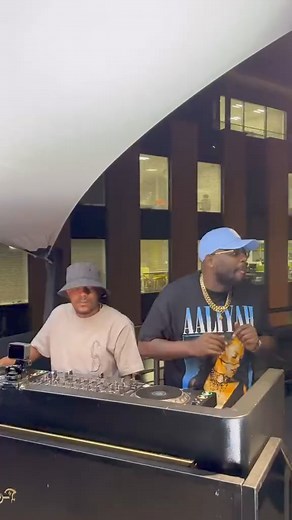 37K views · 1.9K reactions | Dj maphorisa & kabza de small  | Live Mixing Session With Dickzen Long | Facebook