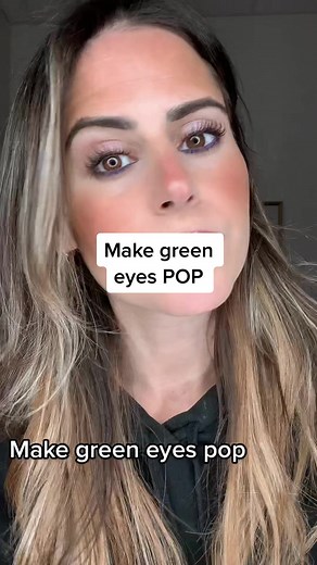 Green Eye Makeup Look: Purple & Gold Glam
