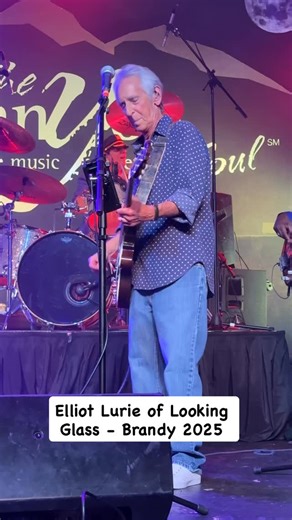 Elliot Lurie of Looking Glass performs Brandy(You're a Fine Girl) in 2025 #lookingglass | Celfo Industries