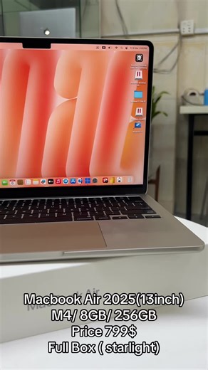 MacBook Air 2025: Full Box Starlight Edition