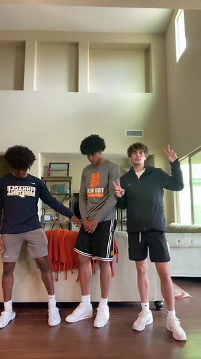 #fyp #trending #gyatt #18 #dance