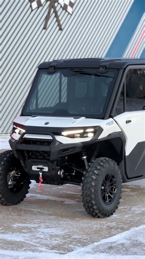 2026 Can-Am Defender Max Limited HD11: Off-Road Adventure