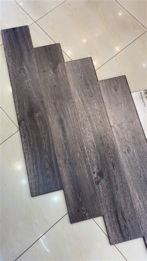 Ֆլուր Սթայլ Լամինատե Հատակներ on Instagram: "Լամինատե Հատակներ 12մմ+2մմ ռեզին AC5/33CLASS"