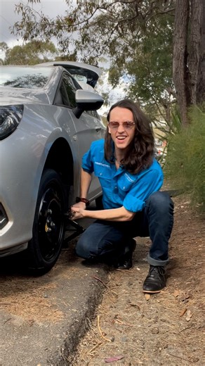 Mitchell Coombs on Instagram: "How to change a tyre. You're welcome 💪🛞"
