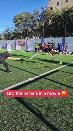 Imagine if a gladiator busted this out in the battlefield 🤩 #fyp #explore #larp #larping #sword #swordfight (via @Cartagena Jugger Club)