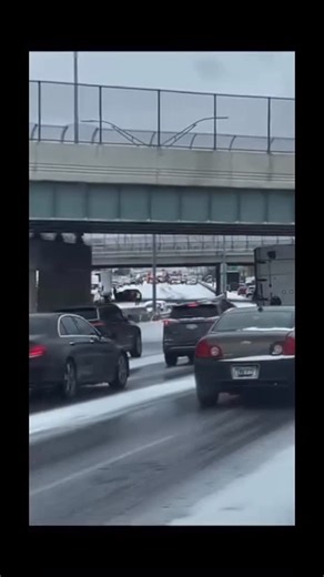 CrimeInTheD ® | I-75 freeway between 6 Mile and 7 Mile. | Instagram