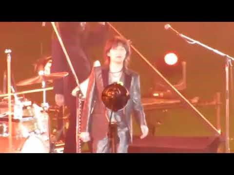 稲葉浩志さんWBCテーマソング「タッチ」チェコ戦前に披露