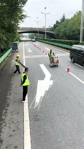 Road painting signs！！！