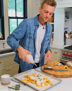 *FALL GALETTE* - PRINT the recipe: https://www.wyseguide.com/savory-roasted-squash-galette/ When it’s fall, there’s nothing better than roasted squash. And to use it in a new unique way, this savory galette is a delicious pairing of goat cheese, herbs, squash, and onions. It’s easy to make and such a good dinner, side dish, or appetizer! INGREDIENTS For the galette: - 1 1/2 cups all-purpose flour - 2 tsp sugar - 1/2 tsp salt - 1/2 cup grated Parmesan cheese - 10 tbsp unsalted butter - 4-6 tbsp i