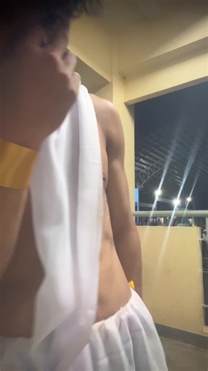 Zeus Costume Ideas for Year-End Parties