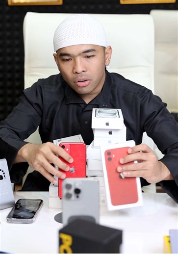Unboxing iPhone 11 Red dan Warna Menarik Lainnya