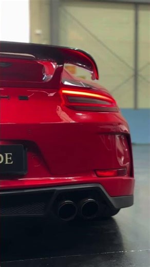 2013 Porsche 911 Carrera 4 Cabriolet