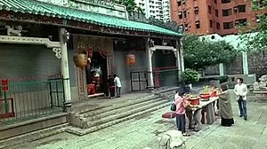 Meztelen fegyver, avi, film, mp4 - Videa