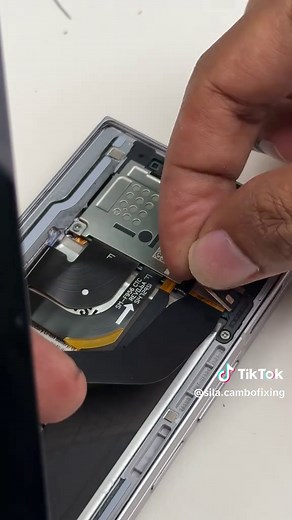 Galaxy Fold 6 Missing Display Repair | Fixing Z Fold 6 Screen Issues
