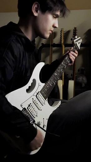 Guitar Cover of 'Beat It' by Michael Jackson