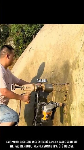 😳 He created an entire house out of a single stone….