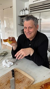 Isaac Mizrahi on Instagram: "Zucchini Parmesan Crisps… I think they work? #HelloIsaac Try them on a lower oven temp of 400 degrees for about 10 minutes and then under the broiler to brown, watching all the while so as not to burn. And use a LOT of cheese on top. (Never a bad idea.) Encase the zucchini slices in cheese and make by the dozen. And if you have suggestions, please leave them in the comments!"