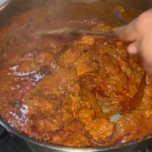 Suraj Singh Negi on Instagram: "#homecooking #recipeoftheday #recipeideas #recipeshare #homemade #home cook o Spacial murg angara masala recipe!! #murgangara #chef #negithefoodartist #fblifestyles #easyrecipesathome #recipe oft heady Murg Angara Masala is a legendary North Indian dish known for its deep, smoky aroma and rich, spicy gravy. The word "Angara" means "burning charcoal," referring to the Dhungar (smoking) technique that gives this dish its soul. Here is the authentic recipe Ingredient
