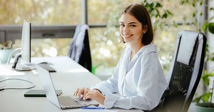 What does an Administrative Assistant do | Become a Secretary