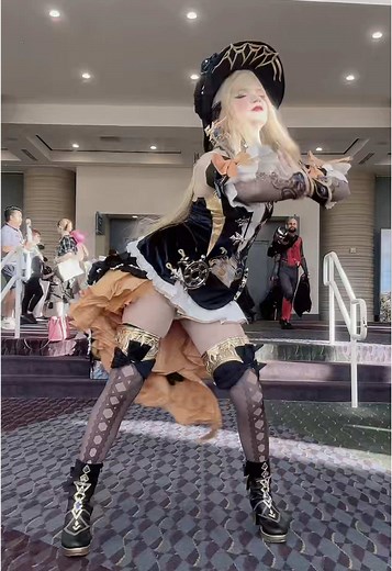 Explore Navia Cosplay at MegaCon 2025