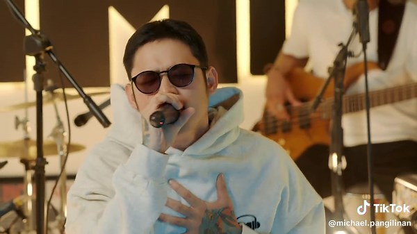 Michael Pangilinan Performs Rivermaya's 214 Song ft. Khel Pangilinan