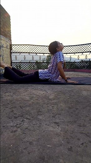 frog yoga pose 🧘‍♀️