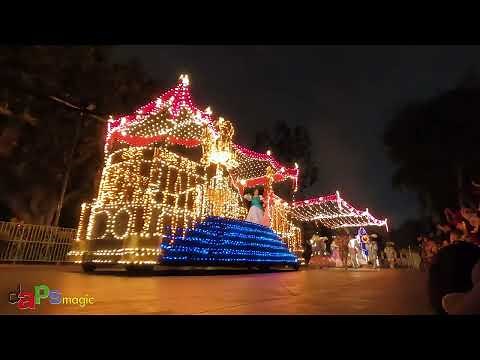 Main Street Electrical Parade From Front Row - Disneyland, USA 2022