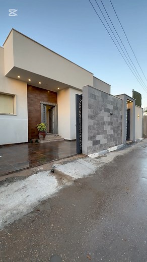 السلام عليكم: Code 8812 فيلا ارضية للبيع بالاتات تشطيب منظم🔥 #الموقع عين زارة بالقرب من جزيرة القرقني تبعد 150 متر فقط علي الرئيسي مساحة الارض لكل منزل : 200 متر مساحة مسقوف لكل منزل : 170 متر . #التفاصيل : صالون رجال بالحمام/ استقبال نساء/ مطبخ / حمام رئيسي / 2 غرف نوم / درج خارجي. للاستفسار ومعاينة الموقع الأتصال بنا علي الارقام التالية : 0911904103 على الترهوني 0917420004 سامي كراوع | المزاد للعقارات