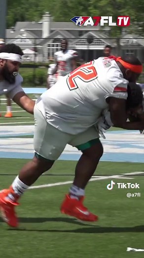 Big Back Throwback Football Action with D Train | Touchdown Highlights