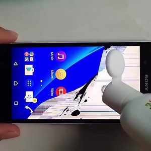 247K views · 398 reactions | How to fix a cracked screen Credit: https://youtu.be/-gnQDW69DPc | Lifehackme | Facebook