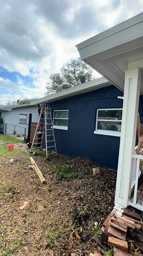 Permanent Christmas lights all year long! #halloweendecoration #diylights #permanentlights #soffitlighting #goveechristmaslights