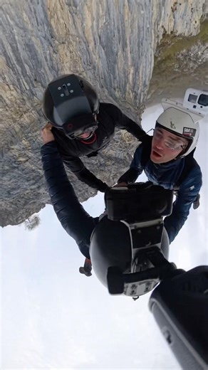 3-way Freefly BASE attempt 🤓 #adrenaline #mountains #skydiving #fly #travel #italy #adventure