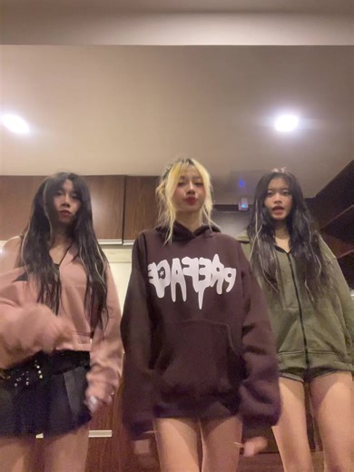 @Wendy @Eii yrr #fyp